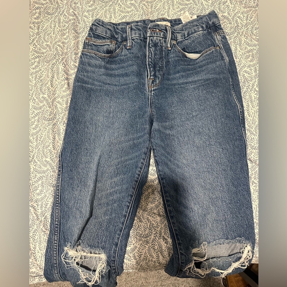 Womens Good American Ripped Jeans. In great condition. Super comfortable!